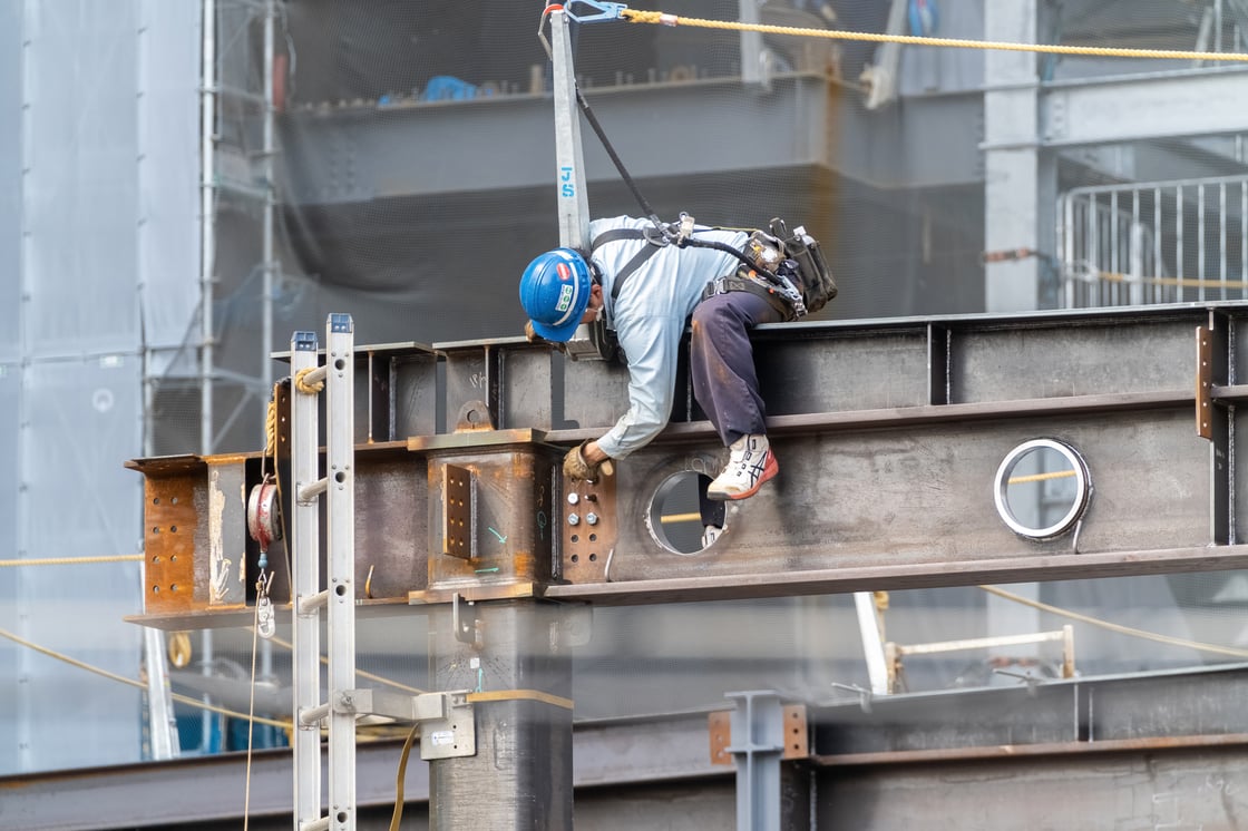 鉄骨建方工事