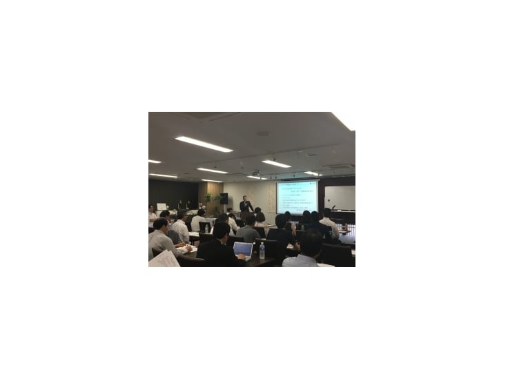 日産鮎川義塾関西本校記念講演会を実施