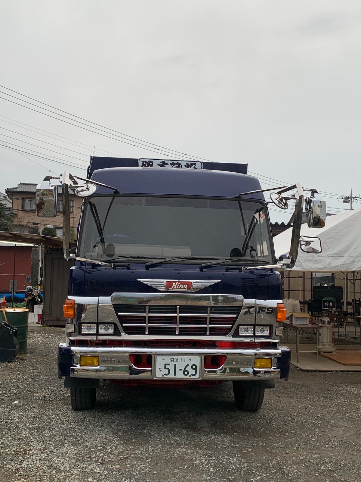 12月28日に１０ｔダンプを納車しました。