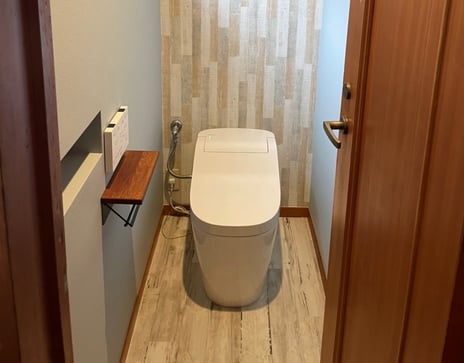 トイレ入れ替え工事